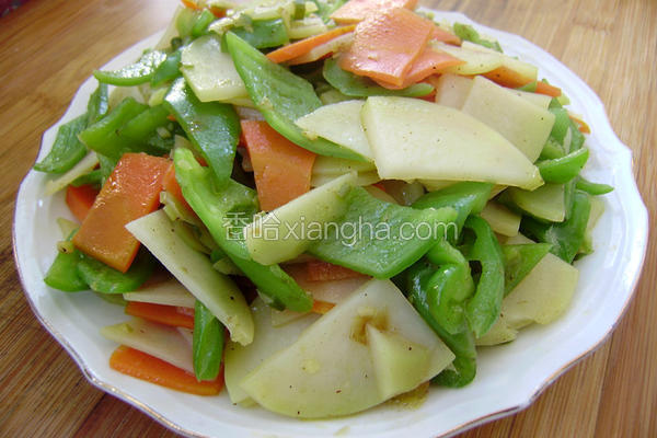 土豆胡萝卜炒尖椒