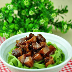 鸡腿菠菜面的做法[图]