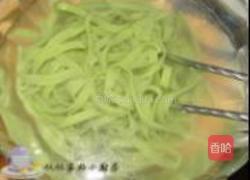 鸡腿菠菜面的做法图解12