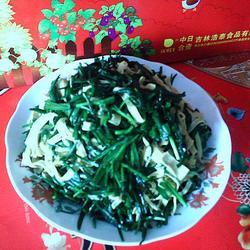 干豆腐炒韭菜的做法[图]