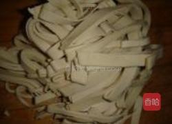 海带丝拌千张的做法图解1