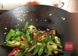 肥肠盖浇玉带面的做法图解9