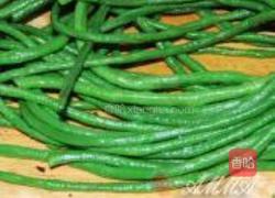 豇豆肉馅儿饺子的做法图解2