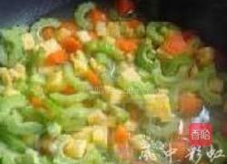 菠萝焖苦瓜的做法图解6