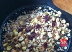 坚果杂粮派的做法图解6