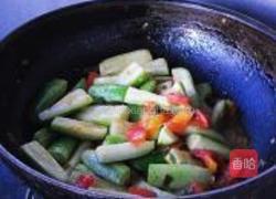 番茄黄瓜条的做法图解7