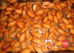 琥珀杏仁的做法图解2