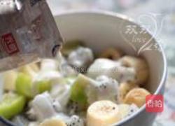 酸奶水果沙拉的做法图解4