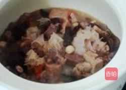 双耳莲子炖牛肉的做法图解10