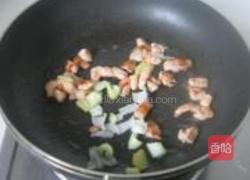 茭白花生肉丁炸酱面的做法图解7