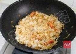 鲜虾鸡蛋炒饭的做法图解15