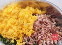 鱿鱼干韭菜鸭蛋水饺的做法图解3