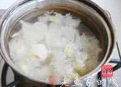 荔枝炖蛋的做法图解2