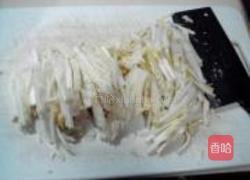 蟹干炒白菜的做法图解2