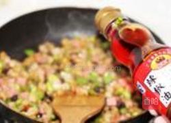 黄龙溪豆豉炒三丁的做法图解7