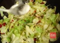 剁椒包菜的做法图解9