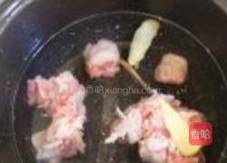 排骨苦菜粥的做法图解2