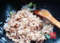 黄瓜肉末炒饭的做法图解4