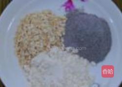 麦香粉蕉黑米卷的做法图解3