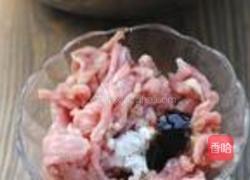 黄花菜炒肉丝的做法图解4