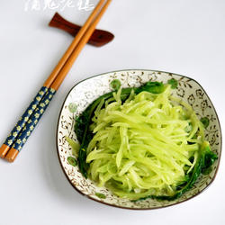 清炒莴笋丝的做法[图]