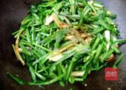 韭菜炒豆干的做法图解5