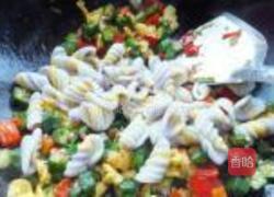 秋葵炒彩虹猫耳朵的做法图解11