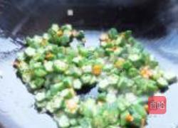 秋葵炒彩虹猫耳朵的做法图解7