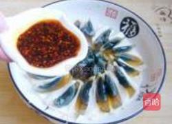 香菜皮蛋豆腐的做法图解6