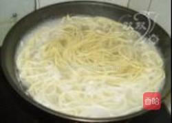 海鲜意面的做法图解7