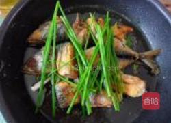 葱烤青占鱼的做法图解8