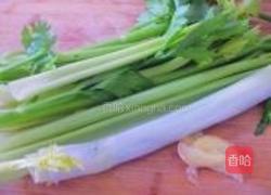 牛肉芹菜月牙馅饼的做法图解2