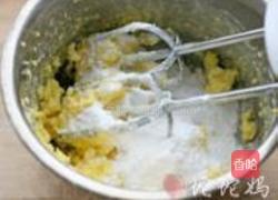 奶香芝麻小蛋糕的做法图解3