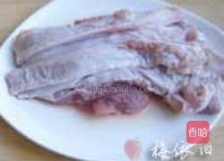 板栗烧牛肉的做法图解1