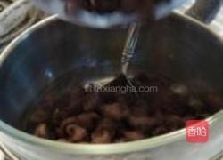 巧克力草莓的做法图解2