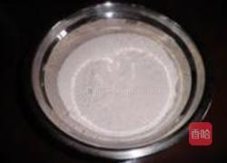 新年学做春卷皮的做法图解1