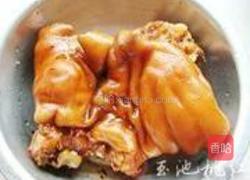 扒肘子的做法图解6