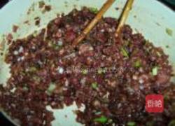 猪肉胡萝卜水饺的做法图解3