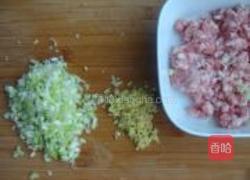 飘香肉饼的做法图解1