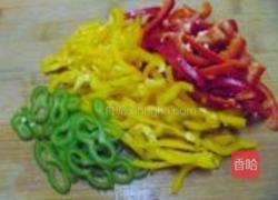 彩椒拌银耳的做法图解7