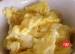 韭菜海米炒鸡蛋的做法图解2