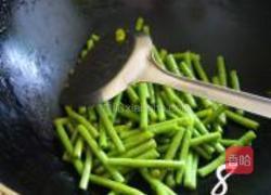 鱿鱼豆角情的做法图解8