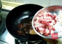 豉油酸角小焖肉的做法图解6