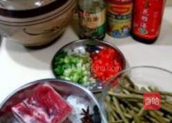 豉油酸角小焖肉的做法图解1