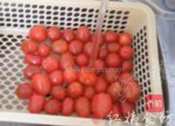 冰镇小番茄的做法图解1