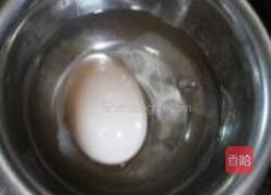 快速腌咸鸭蛋的做法图解1