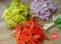 榨菜肉丝炒毛豆的做法图解2