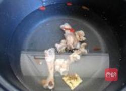 当归鸡汤面的做法图解3