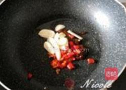 蒜苗辣炒酱香干的做法图解5