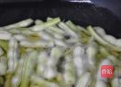 干煸芸豆的做法图解3